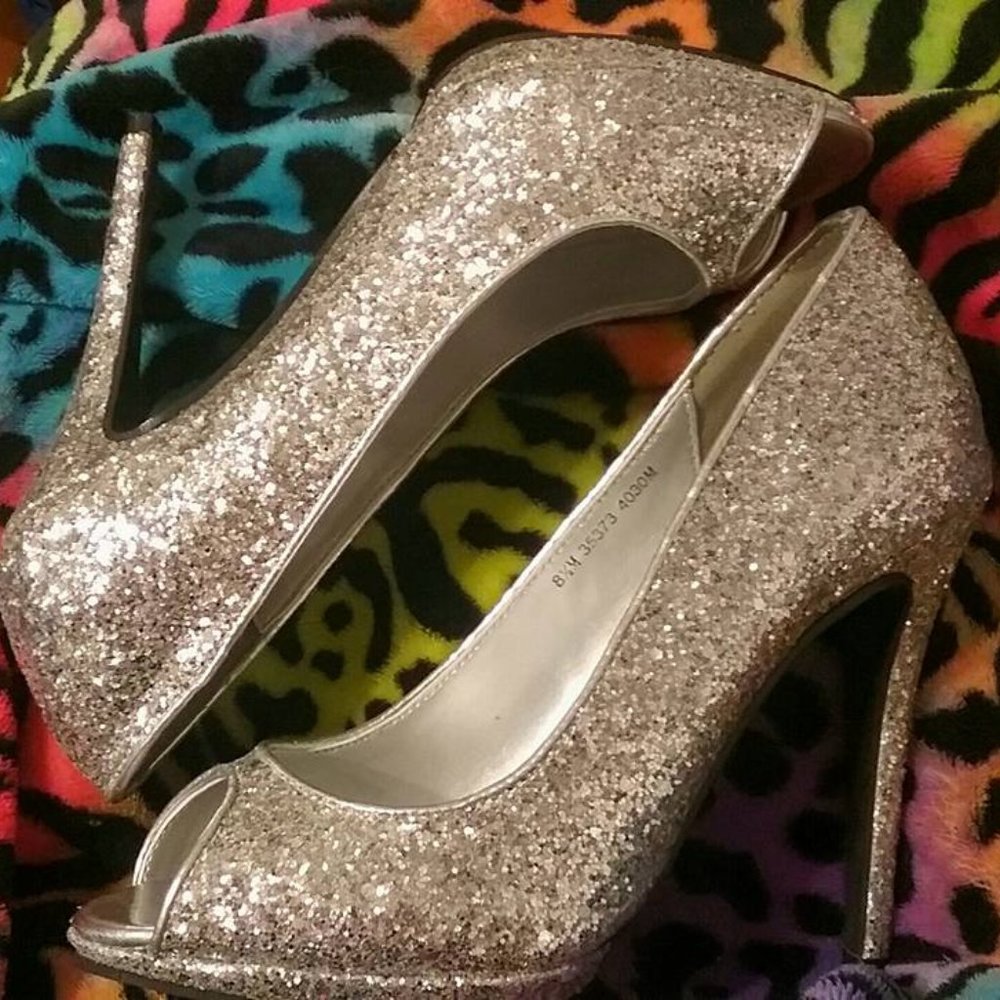 Silver glitter heels 8.5 (wM) 4" heel